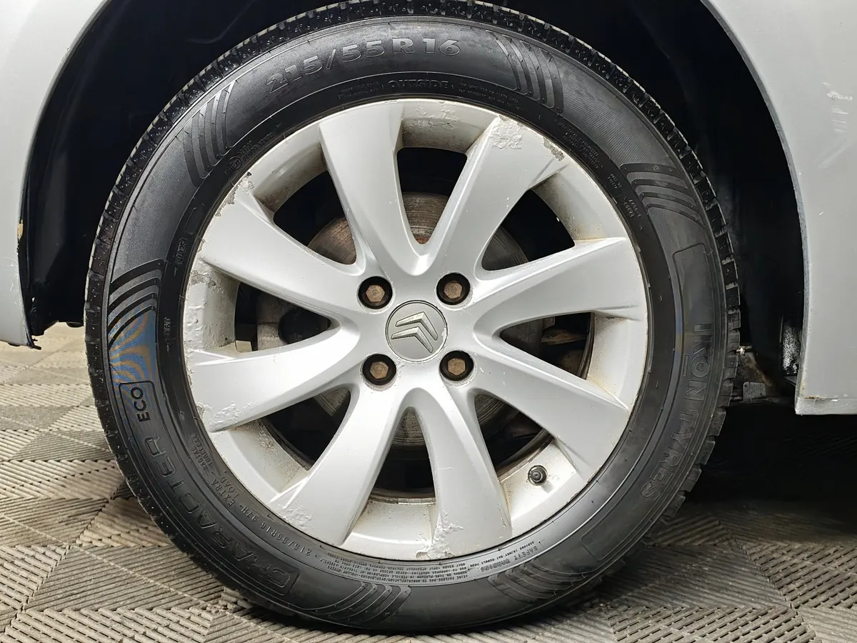 Citroen C4 Picasso 1.6 THP AT (150 л.с.) Серебристый в АВИЛОН. Слайд №9