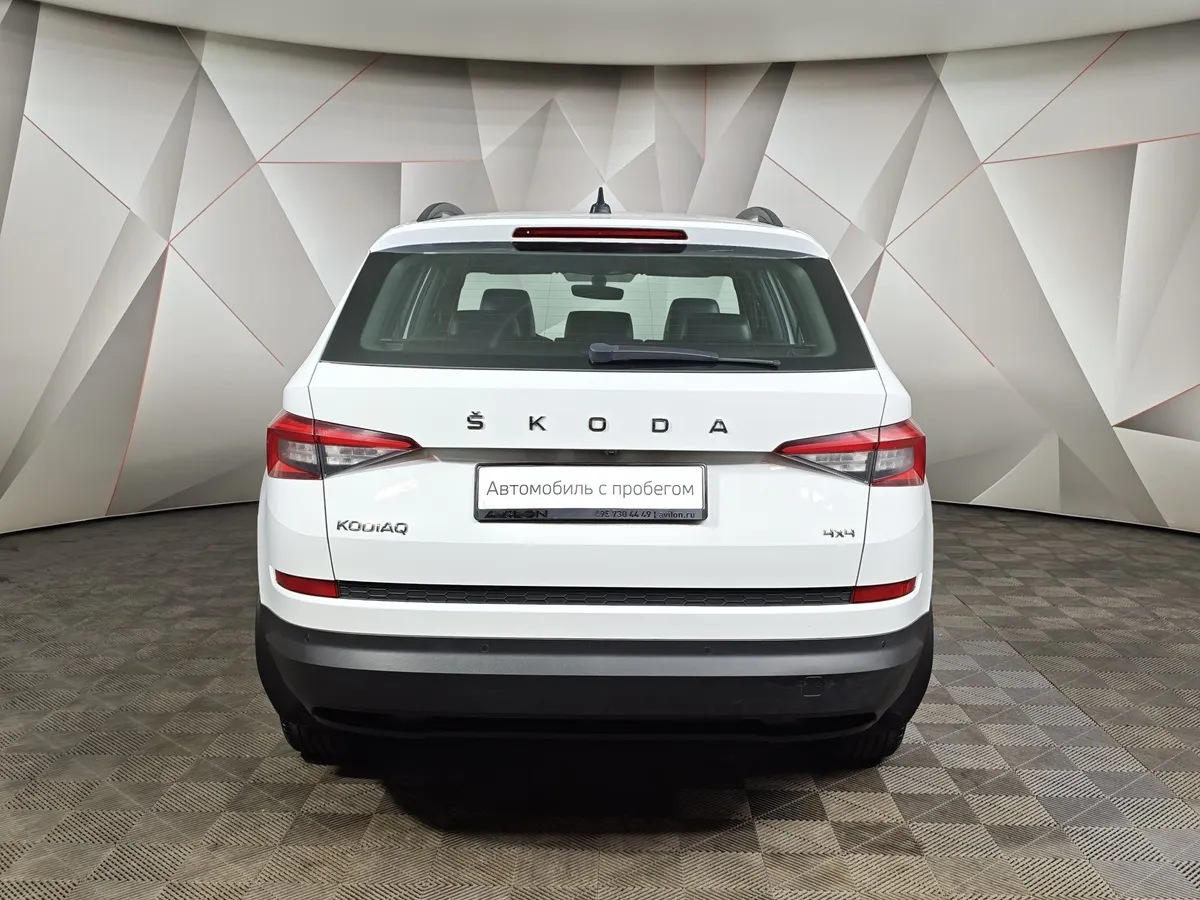 Skoda Kodiaq 2.0 TSI DSG 4X4 (180 л.с.) Белый в АВИЛОН. Слайд №8