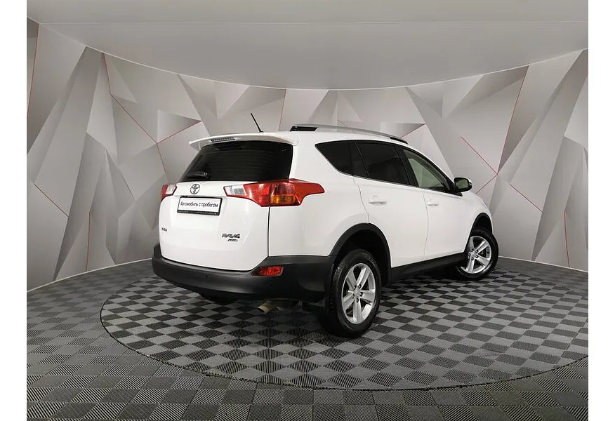 Toyota RAV4 2.0 MT AWD (146 л.с.) Белый в АВИЛОН. Слайд №2