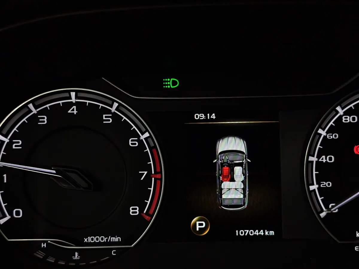 Geely Coolray 1.5T 7DCT 2WD (150 л.с.) Comfort Серый в АВИЛОН. Слайд №18