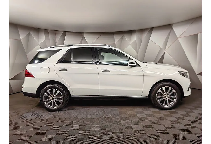 Mercedes-Benz GLE 350 d 4MATIC 9G-TRONIC (249 л.с.) Особая серия Белый в АВИЛОН. Слайд №4