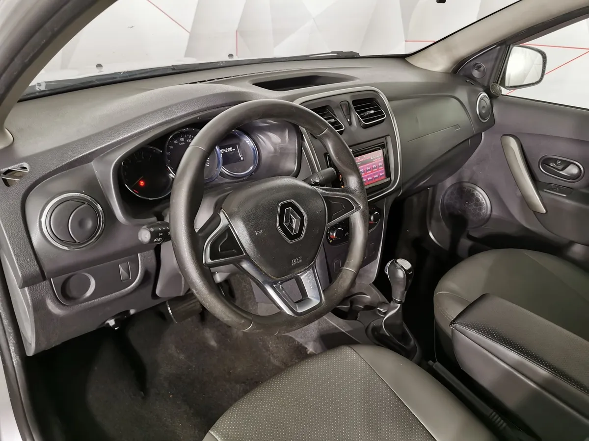 Renault Logan 1.6 AT (102 л.с.) Белый в АВИЛОН. Слайд №19