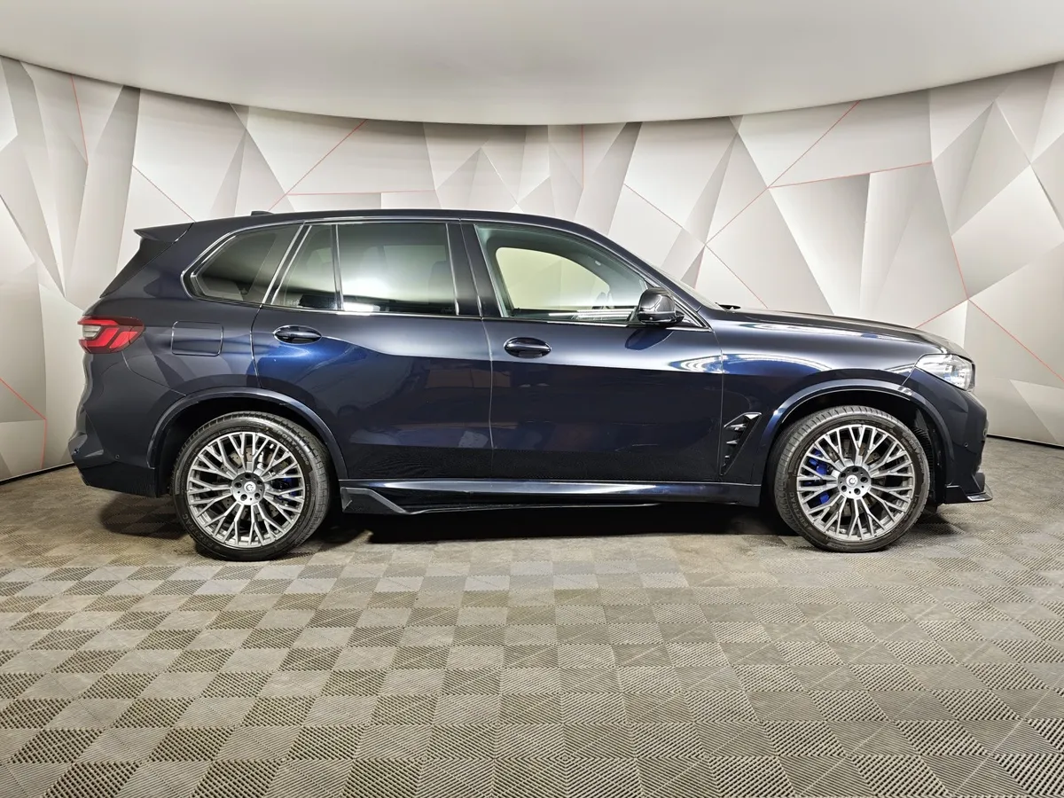 BMW X5 M 4.4 xDrive (625 л.с.) Competition Черный в АВИЛОН. Слайд №6