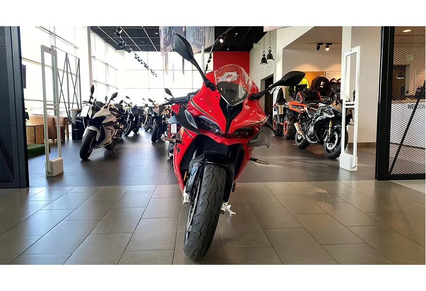 LIVE. Слайд №5