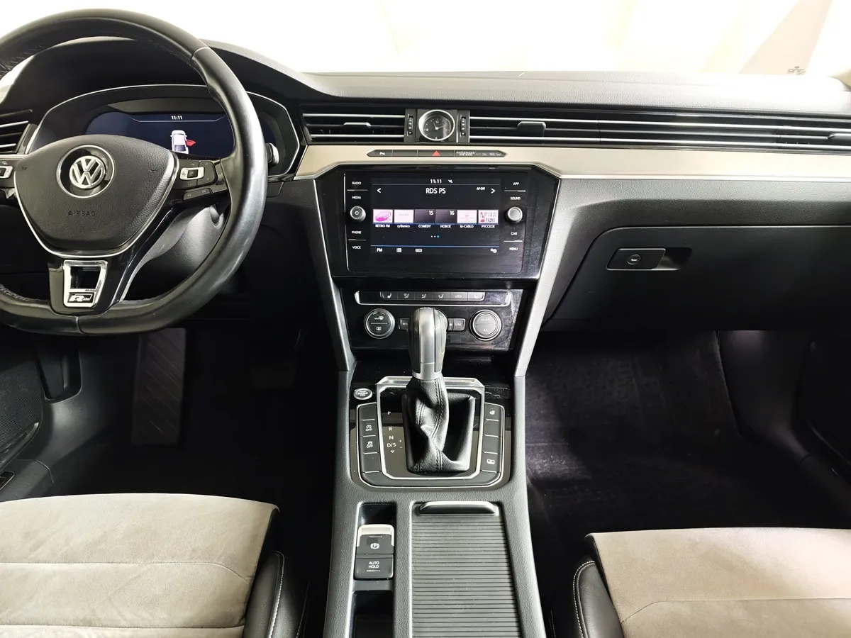 Volkswagen Passat 1.8 TSI BlueMotion DSG (180 л.с.) Highline Серый в АВИЛОН. Слайд №15