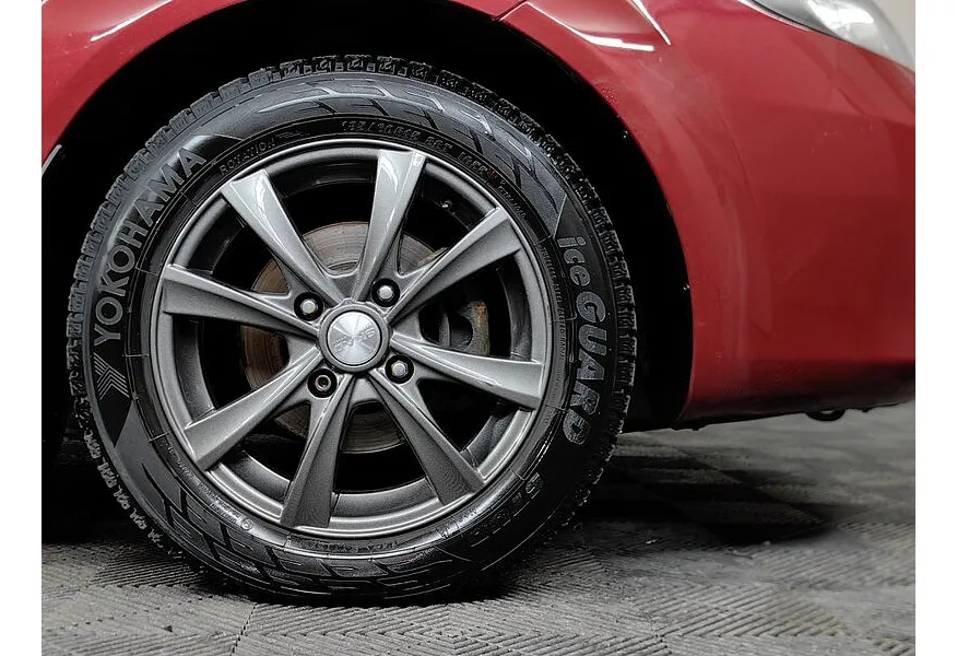 Chevrolet Lacetti 1.6 MT (109 л.с.) Красный в АВИЛОН. Слайд №9