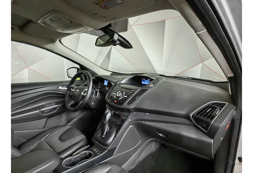 Ford Kuga 1.6 EcoBoost AT AWD (150 л.с.) Titanium Серебристый в АВИЛОН. Слайд №12