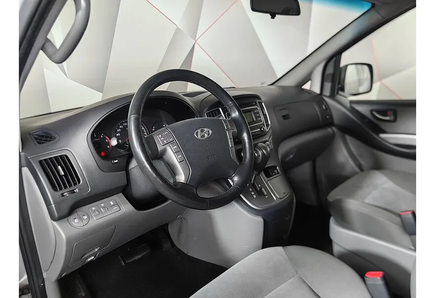 Hyundai H-1 2.5 CRDi AT (170 л.с.) Dynamic Серый в АВИЛОН. Слайд №19