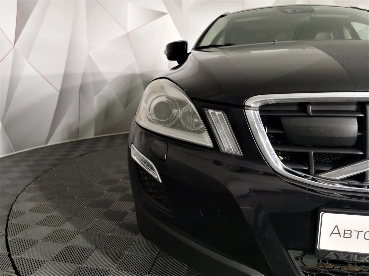 Volvo XC60 2.4 D5 Geartronic AWD (215 л.с.) Черный в АВИЛОН. Слайд №10