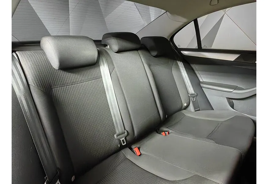Volkswagen Jetta 1.6 AT (105 л.с.) Comfortline Серый в АВИЛОН. Слайд №12