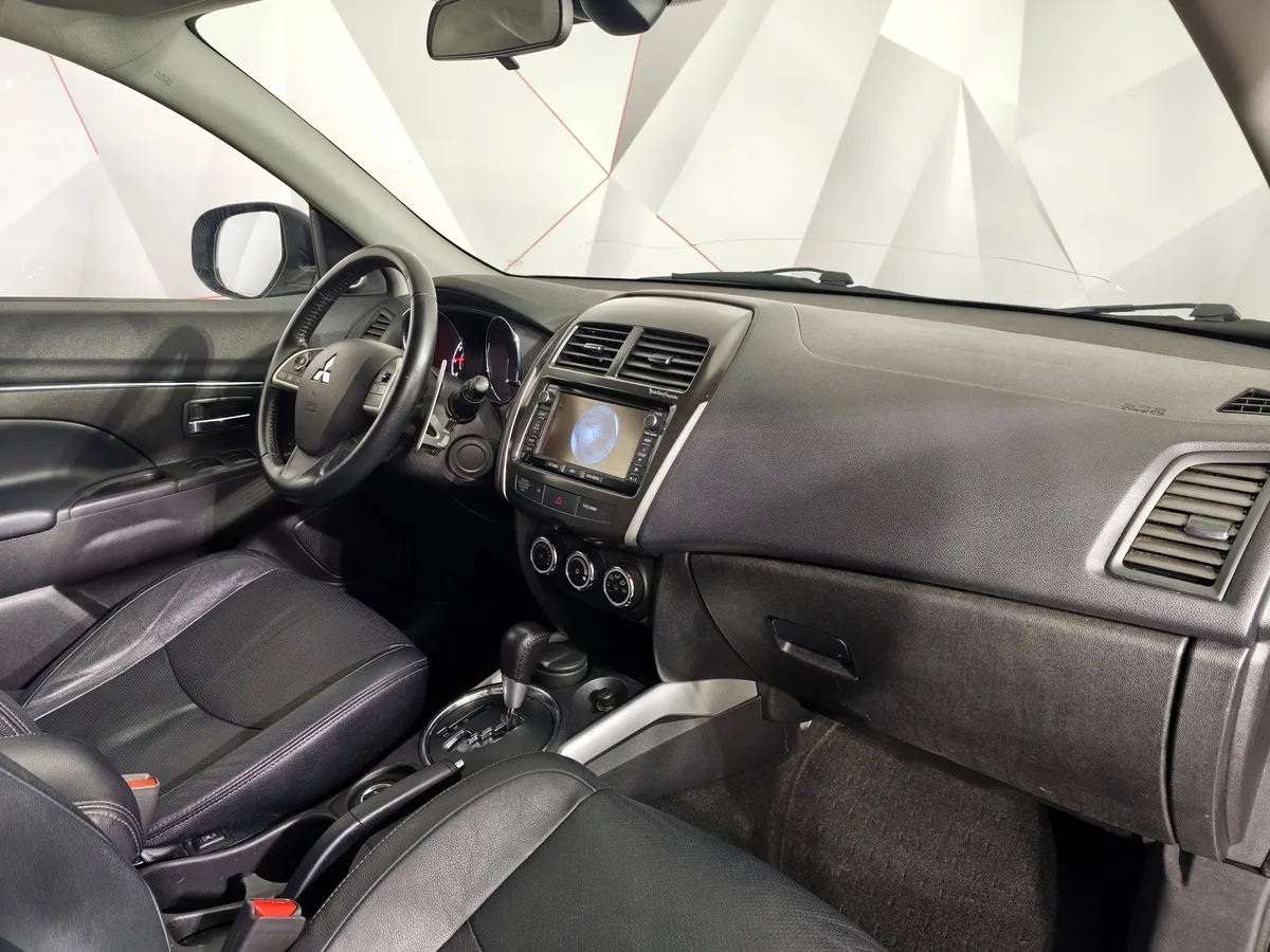 Mitsubishi ASX 2.0 CVT 4WD (150 л.с.) Серебристый в АВИЛОН. Слайд №13