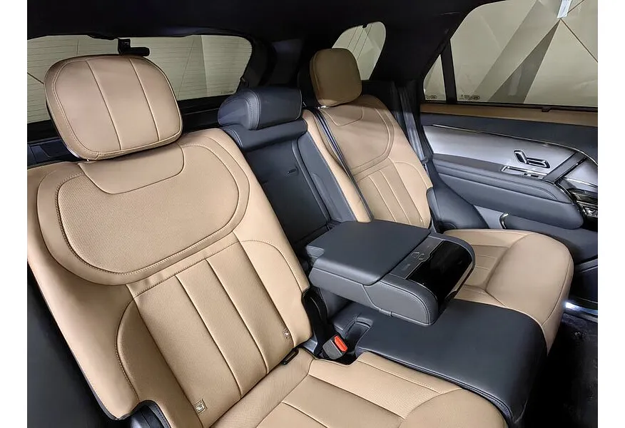 Land Rover Range Rover Sport 3.0 i6 AT AWD (360 л.с.) Autobiography Черный в АВИЛОН. Слайд №17