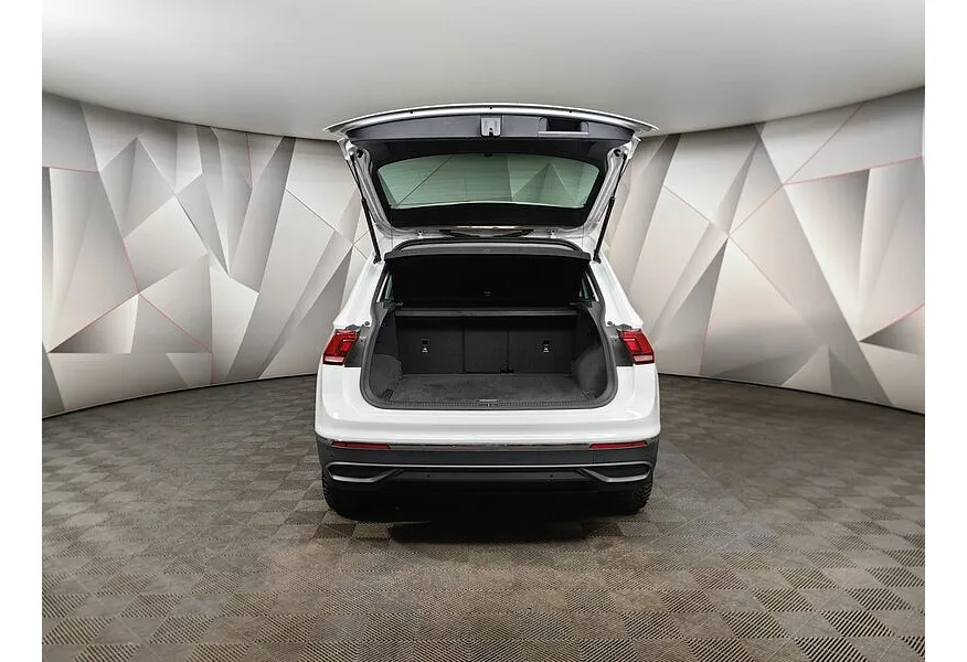 Volkswagen Tiguan 2.0 TSI 4Motion AT (180 л.с.) Status Белый в АВИЛОН. Слайд №12
