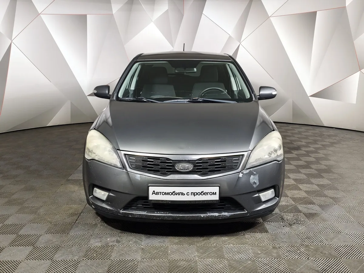 Kia Ceed 1.6 MT (129 л.с.) Comfort Серебристый в АВИЛОН. Слайд №7