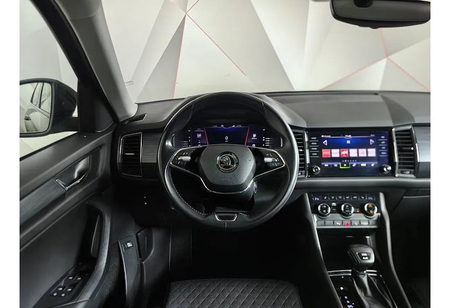 Skoda Kodiaq 2.0 TSI DSG 4X4 (180 л.с.) Черный в АВИЛОН. Слайд №20