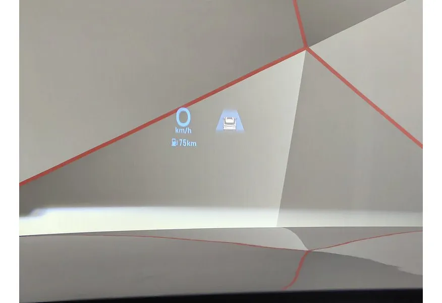 Jaecoo J7 1.6T 7DCT 4WD (186 л.с.) Supreme Серебристый в АВИЛОН. Слайд №23