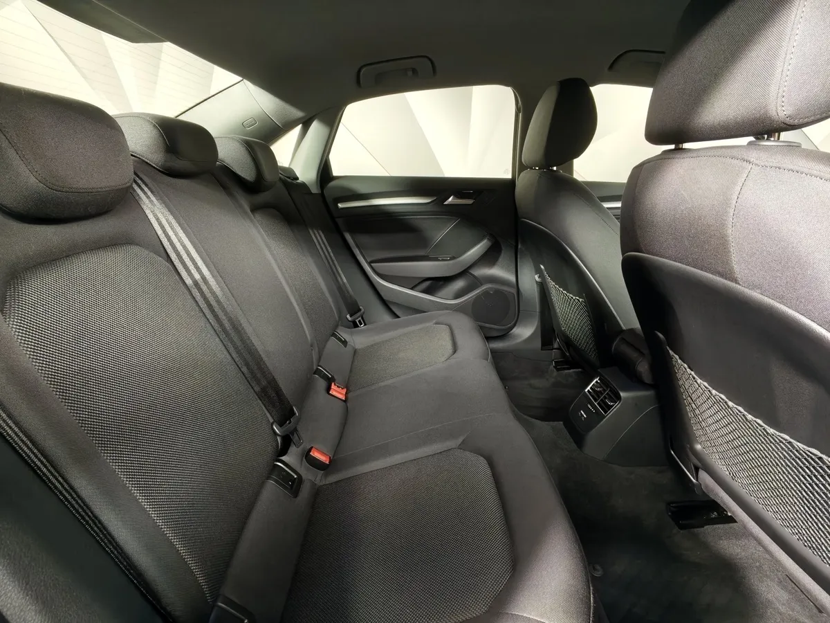 Audi A3 1.4 TFSI AT (150 л.с.) Красный в АВИЛОН. Слайд №16
