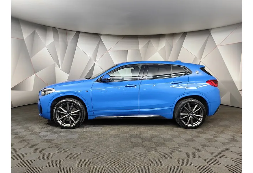 BMW X2 20i xDrive AT (192 л.с.) M Sport Синий в АВИЛОН. Слайд №5