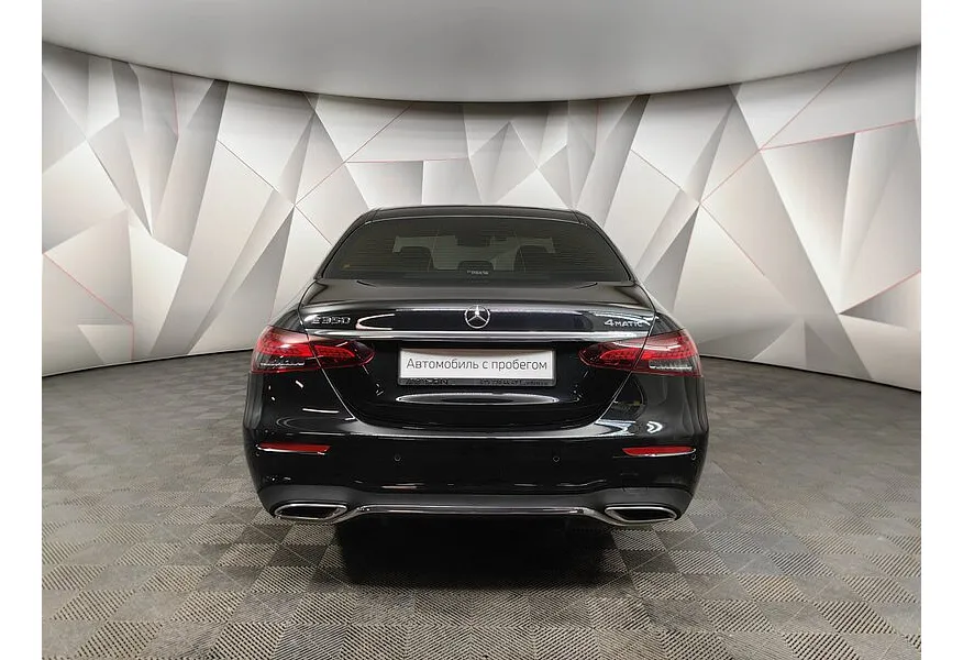 Mercedes-Benz E-Класс E 350 4MATIC 9G-TRONIC (299 л.с.) Черный в АВИЛОН. Слайд №8