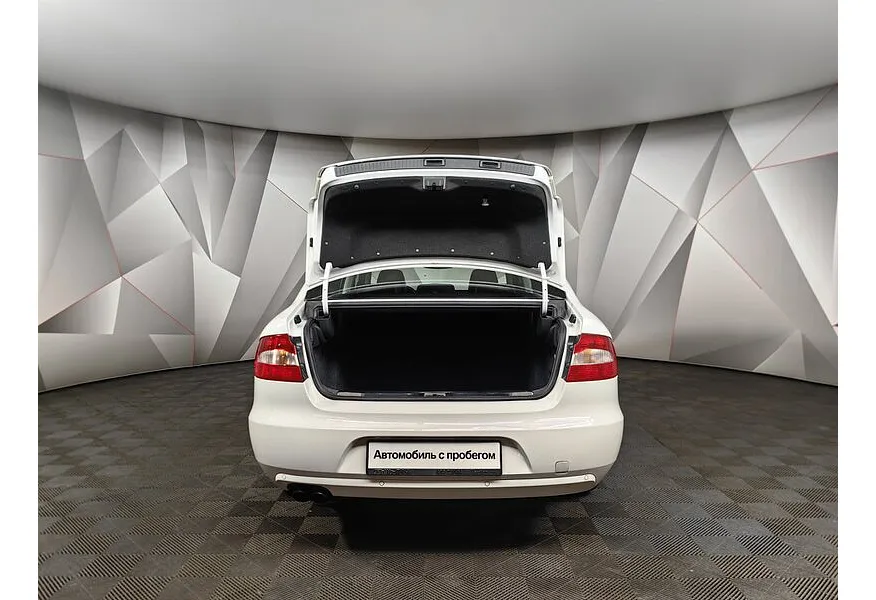 АВИЛОН - Skoda Superb 1.8 TSI AT (152 л.с.) Белый - slide 17