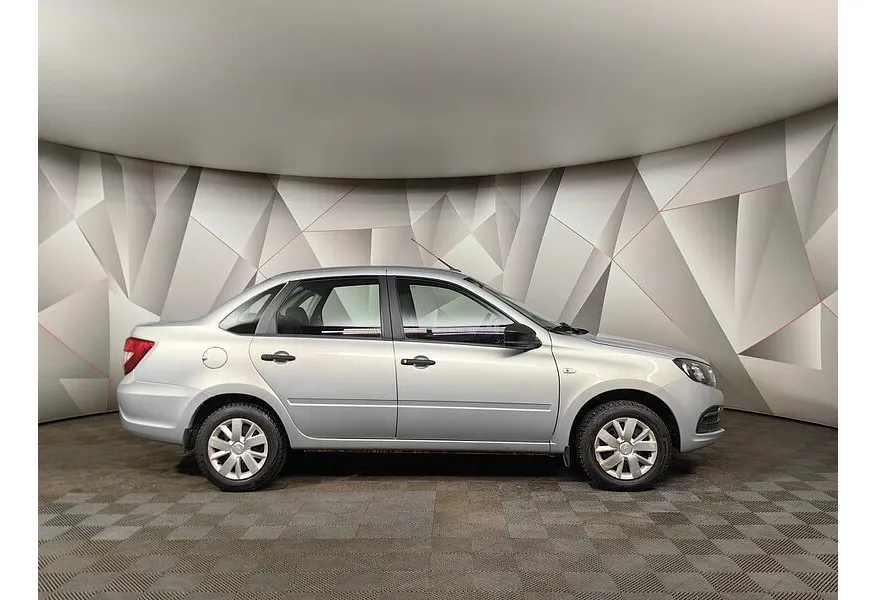 ВАЗ (Lada) Granta 1.6 MT 16кл (98 л.с.) Серый в АВИЛОН. Слайд №6