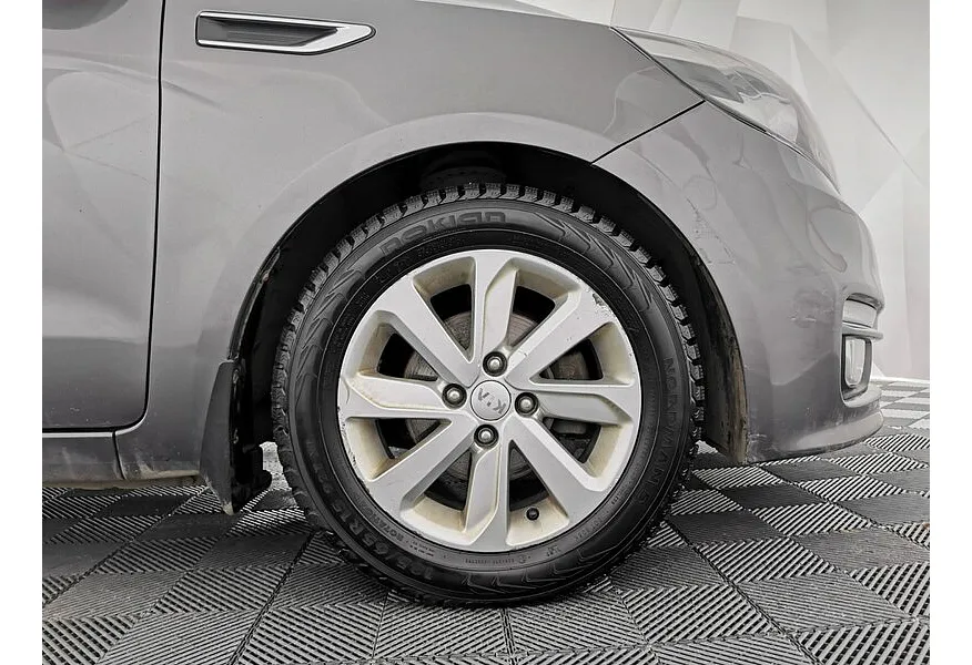 Kia Rio 1.6 AT (123 л.с.) Серый в АВИЛОН. Слайд №9