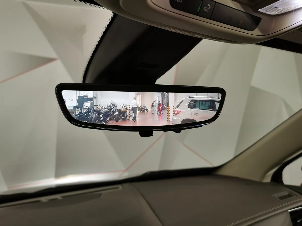 Cadillac XT5 2.0T АТ AWD (200 л.с.) Premium Luxury Черный в АВИЛОН. Слайд №20