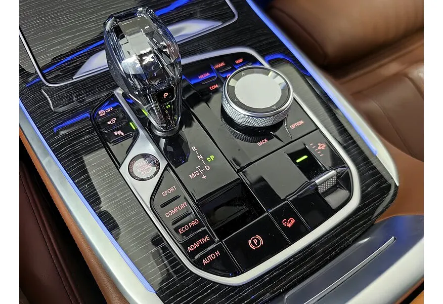 BMW X7 xDrive40d Steptronic (340 л.с.) M Sport Pro Черный в АВИЛОН. Слайд №19