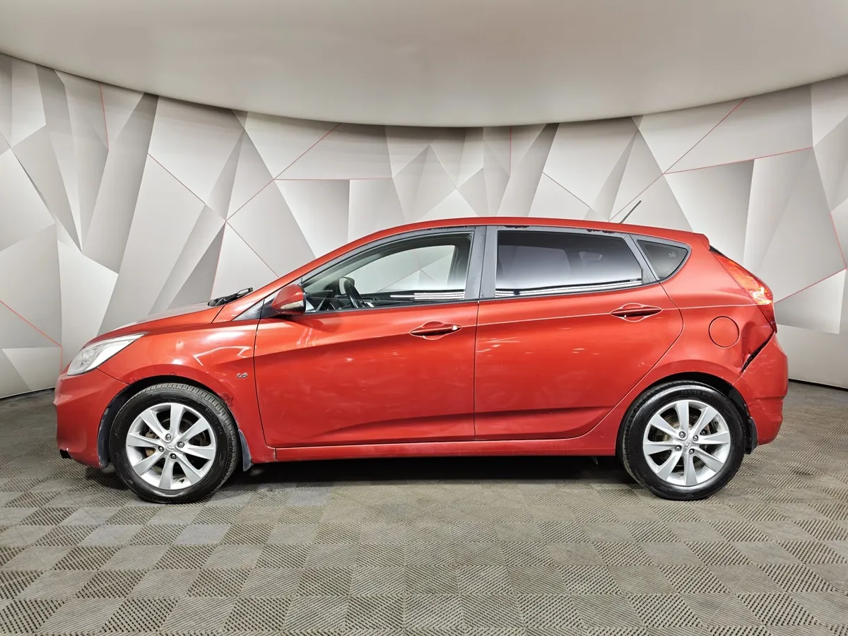 Hyundai Solaris 1.6 AT (123 л.с.) Active Красный в АВИЛОН. Слайд №5