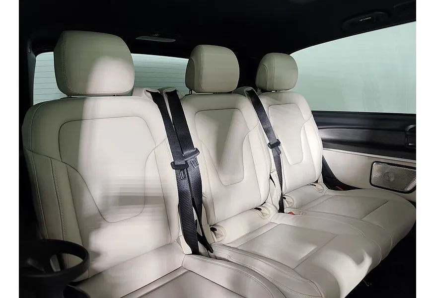 Mercedes-Benz V-Класс V 300 d L3 4MATIC 9G-TRONIC (237 л.с.) Exclusive Черный в АВИЛОН. Слайд №5