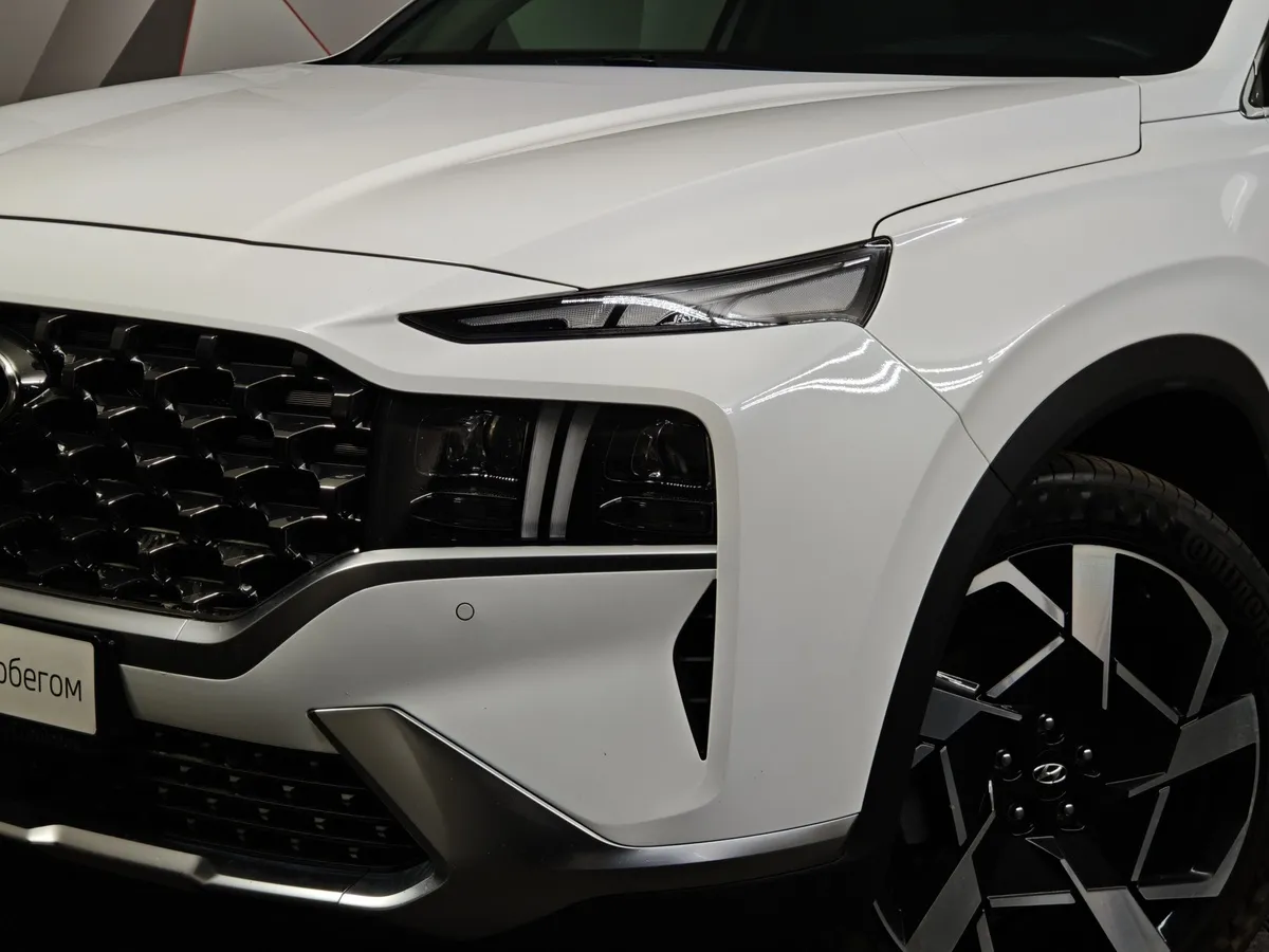 Hyundai Santa Fe 3.5 AWD 8AT (249 л.с.) High-Tech Exclusive Белый в АВИЛОН. Слайд №10