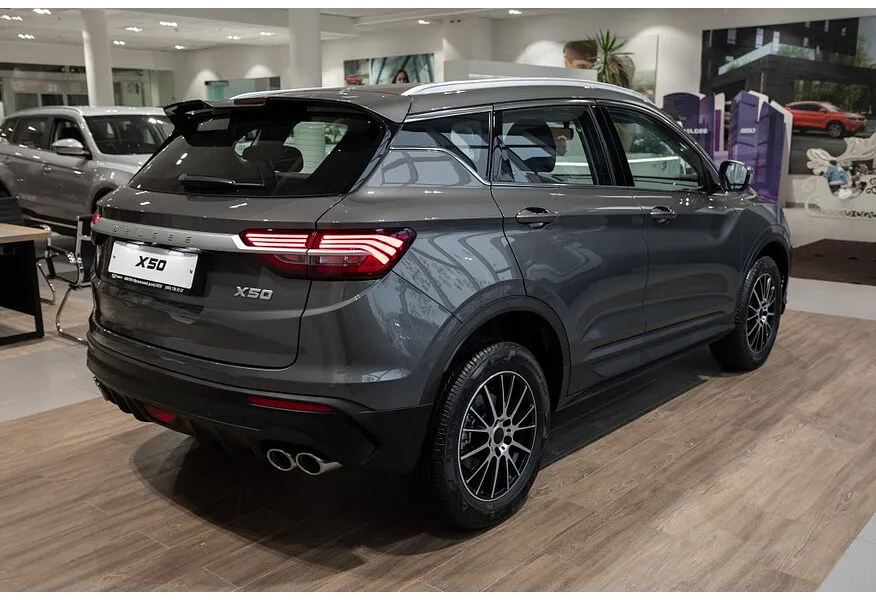 Belgee X50 1.5T 7DCT 2WD (150 л.с.) Prestige Серый в АВИЛОН. Слайд №8