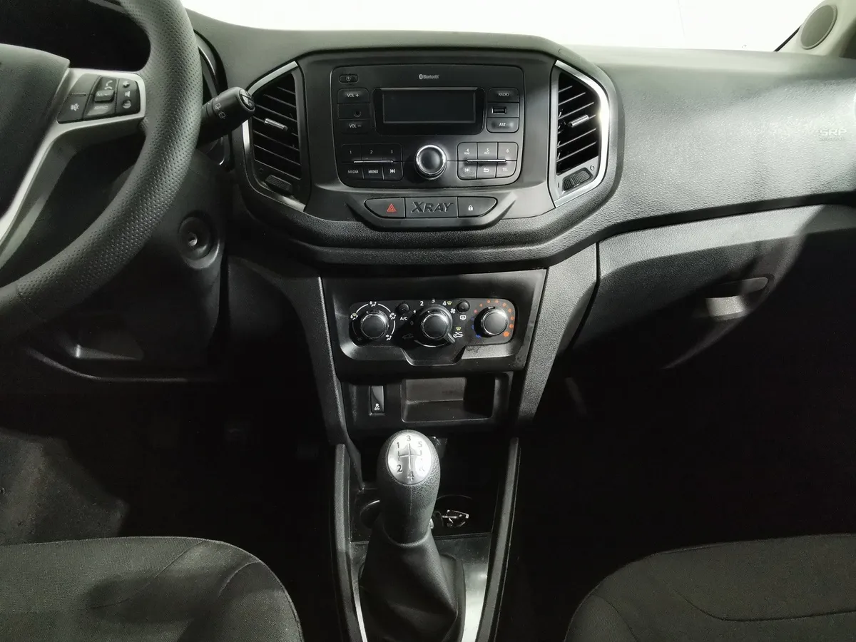 ВАЗ (Lada) XRAY 1.6 MT (106 л.с.) Серебристый в АВИЛОН. Слайд №14