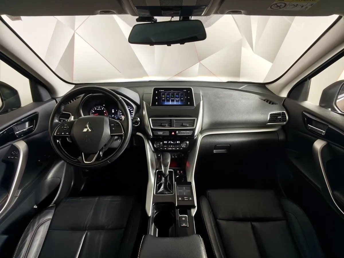 Mitsubishi Eclipse Cross 2.0 CVT (150 л.с.) Instyle Коричневый в АВИЛОН. Слайд №14