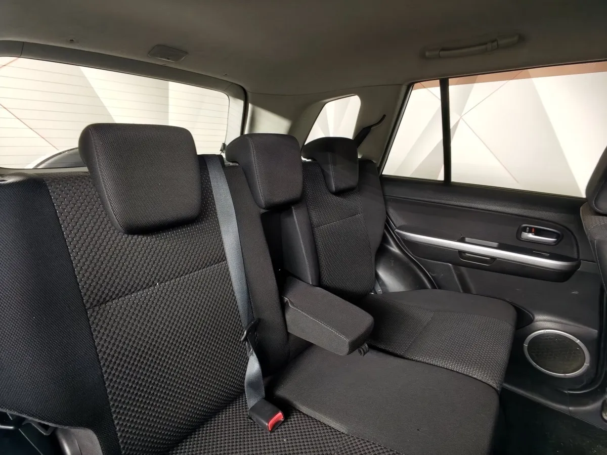 Suzuki Grand Vitara 2.4 AT AWD (169 л.с.) Серебристый в АВИЛОН. Слайд №16