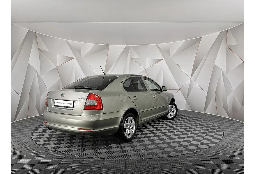 Skoda Octavia 1.8 TSI AT (152 л.с.) Бежевый в АВИЛОН. Слайд №2