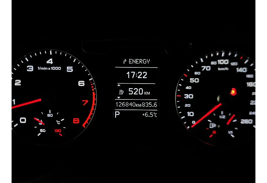 Audi Q3 2.0 TFSI S tronic quattro (180 л.с.) Sport Белый в АВИЛОН. Слайд №18