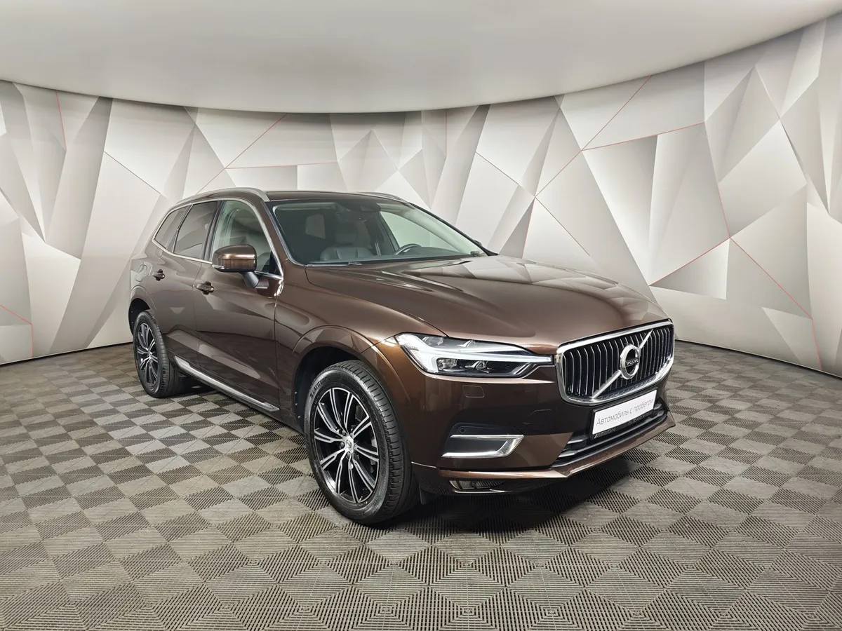 Volvo XC60 2.0 T5 AT AWD (249 л.с.) Inscription Коричневый в АВИЛОН. Слайд №3