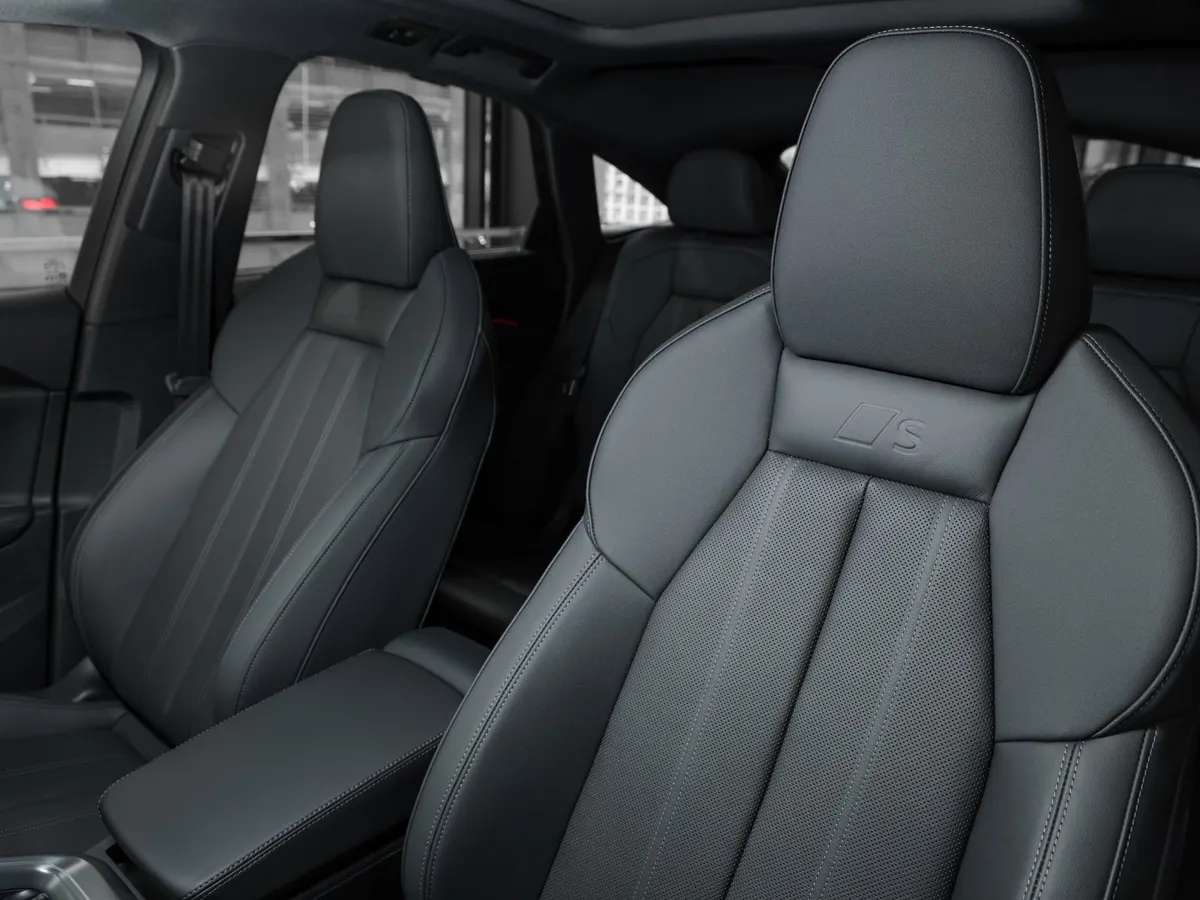 Audi Q5 Sportback 2.0 TFSI S tronic quattro (272 л.с.) Белый в АВИЛОН. Слайд №10