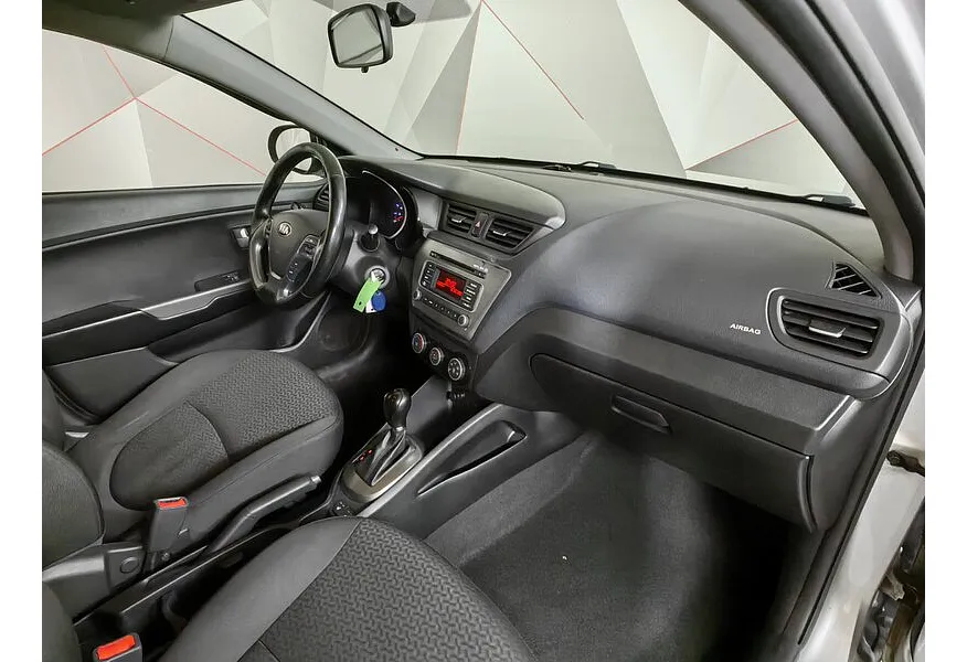 АВИЛОН - Kia Rio 1.6 AT (123 л.с.) Comfort Серебристый - slide 8