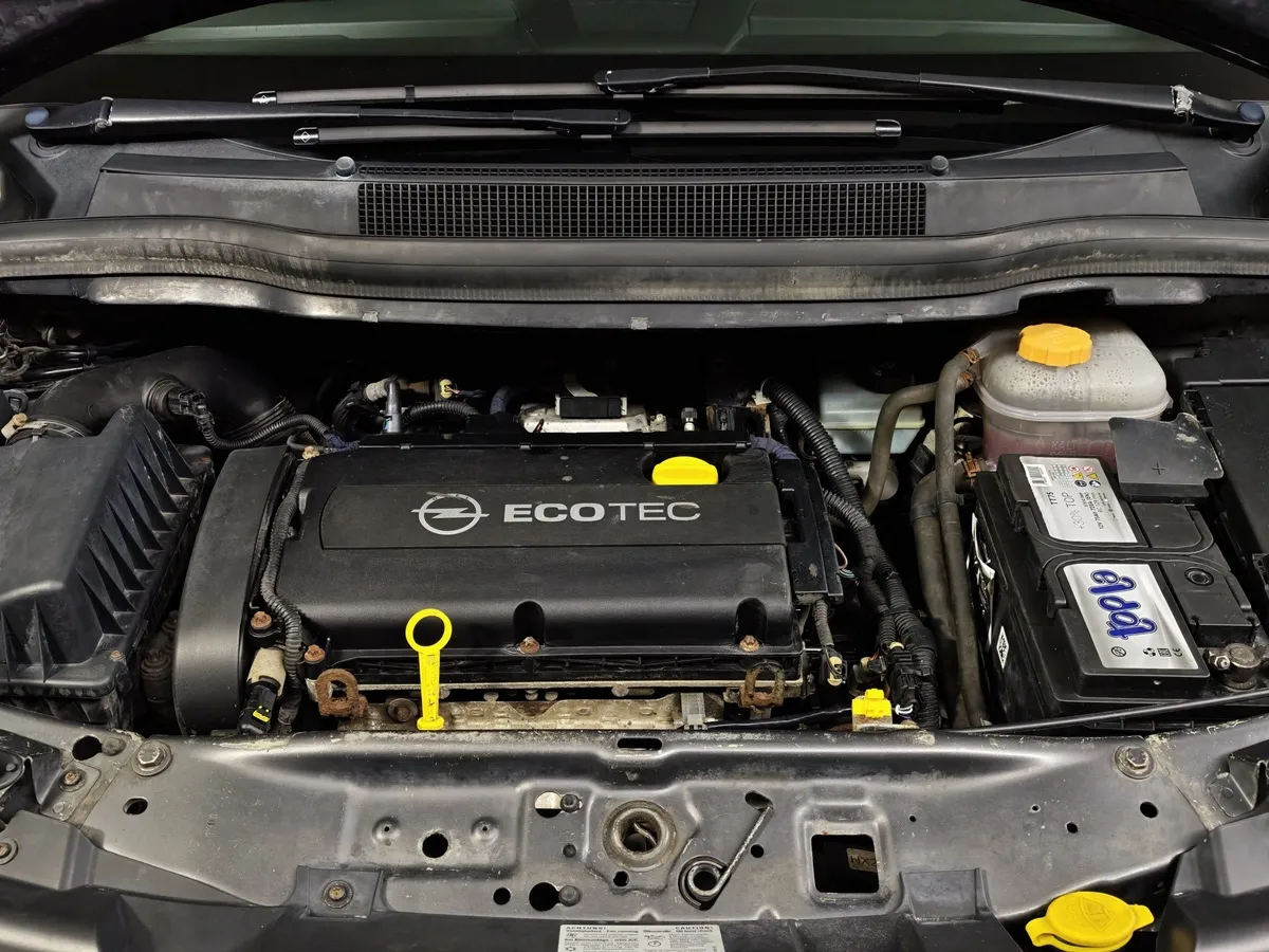 Opel Zafira 1.8 MT (140 л.с.) Серый в АВИЛОН. Слайд №11