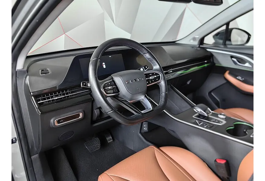 АВИЛОН - Omoda C5 1.5T CVT (147 л.с.) Ultimate (двухцветный, красные элементы экстерьера) Серебристый - slide 14