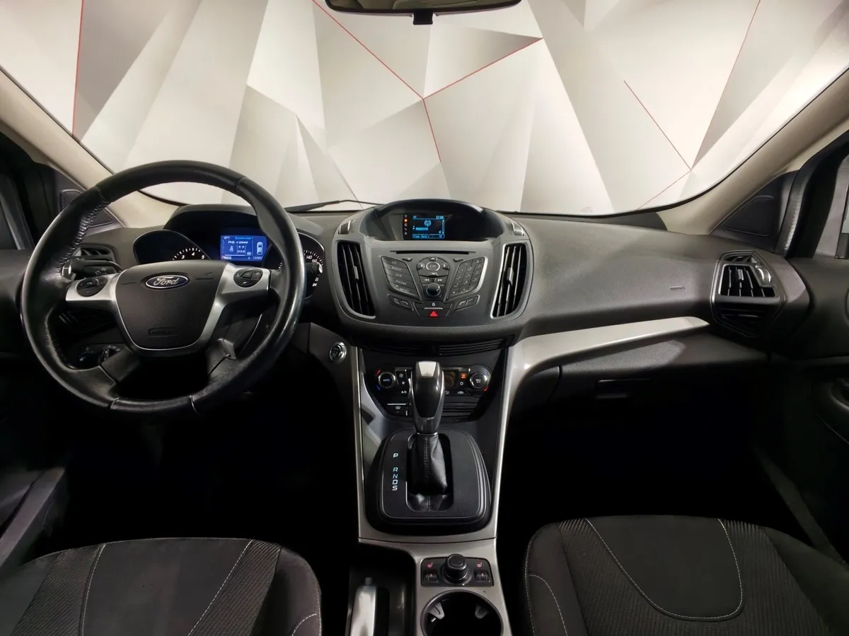 Ford Kuga 1.6 EcoBoost AT AWD (150 л.с.) Titanium Белый в АВИЛОН. Слайд №14