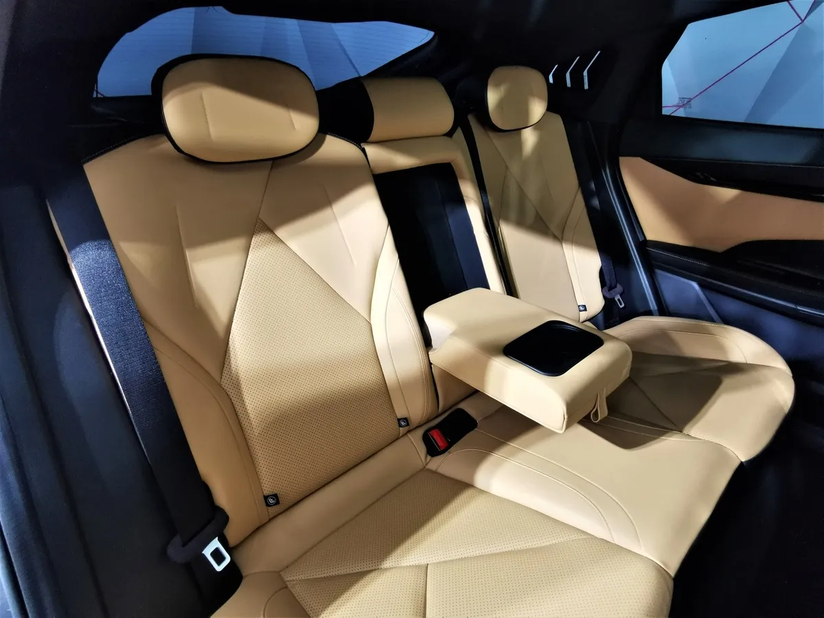 Changan UNI-V 1.5 AMT (181 л.с.) Tech Серый в АВИЛОН. Слайд №16