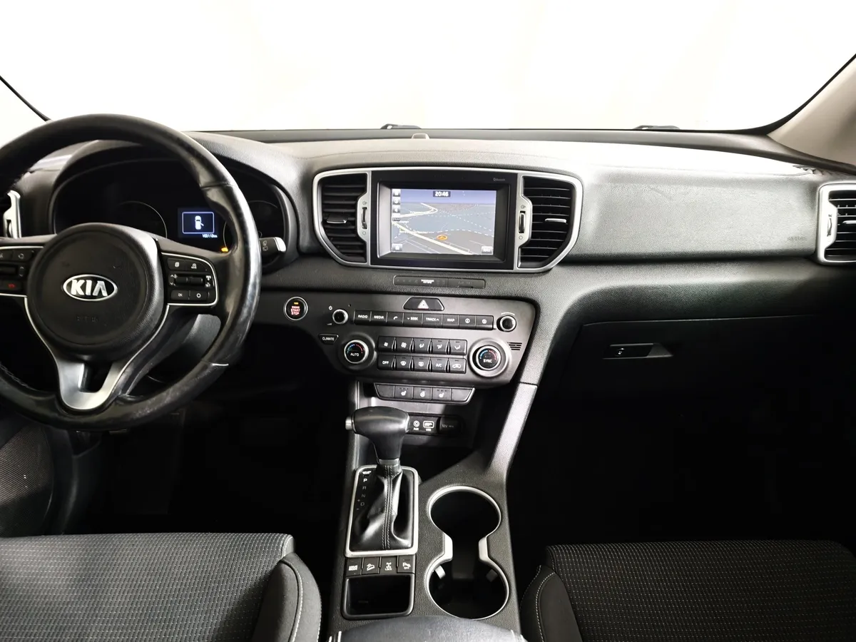 Kia Sportage 2.0 AT 4WD (150 л.с.) Luxe Белый в АВИЛОН. Слайд №14