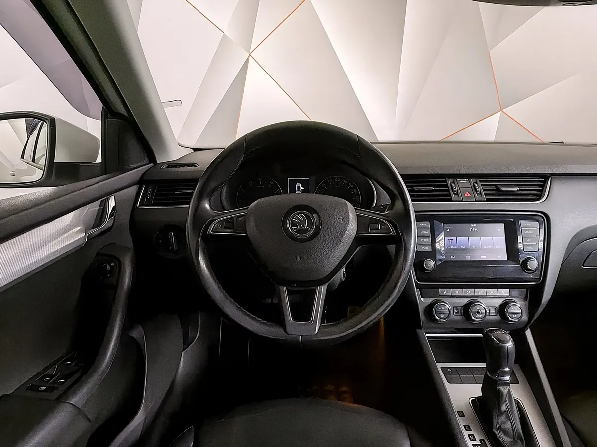 Skoda Octavia 1.8 TSI DSG (180 л.с.) Белый в АВИЛОН. Слайд №19