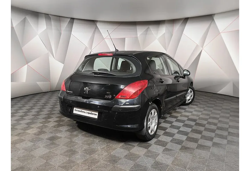 Peugeot 308 1.6 MT (120 л.с.) Черный в АВИЛОН. Слайд №2