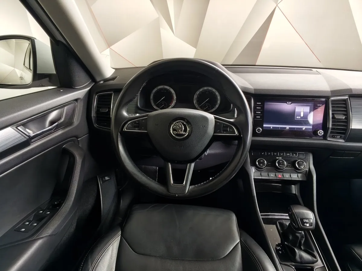 Skoda Kodiaq 2.0 TSI DSG 4X4 (180 л.с.) Белый в АВИЛОН. Слайд №20