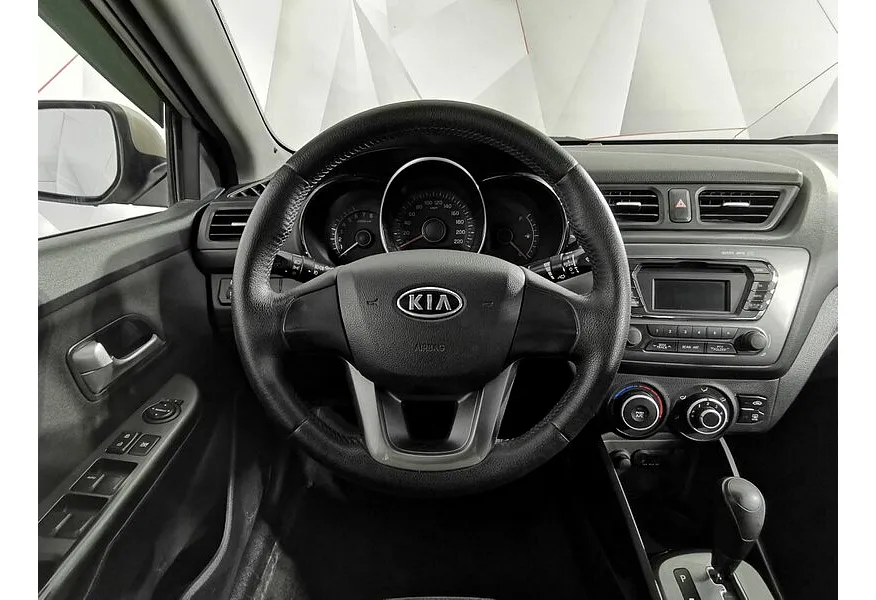 Kia Rio 1.6 AT (123 л.с.) Бежевый в АВИЛОН. Слайд №20