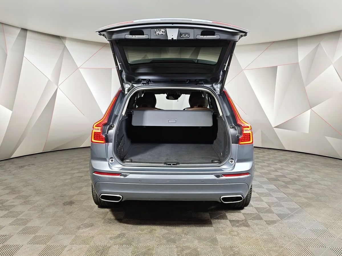 Volvo XC60 2.0 D5 AT AWD (235 л.с.) Momentum Серый в АВИЛОН. Слайд №9